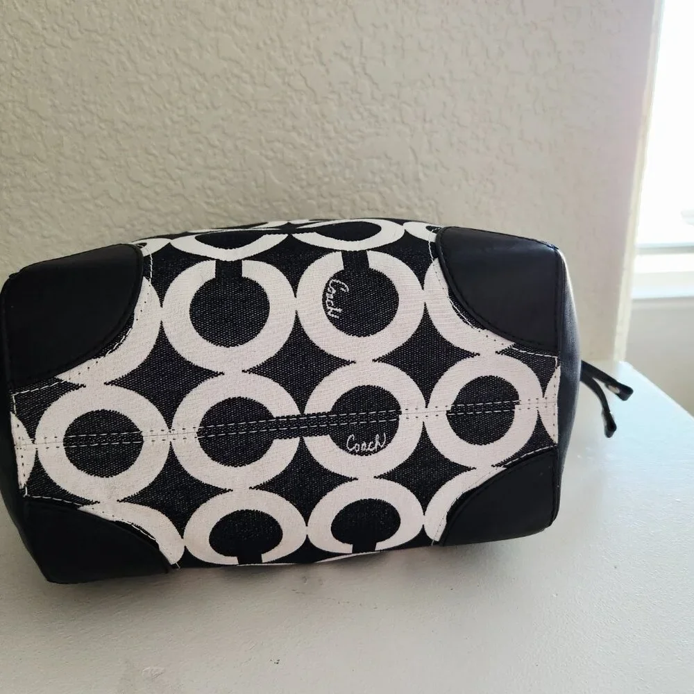 Coach c646 13x11x6